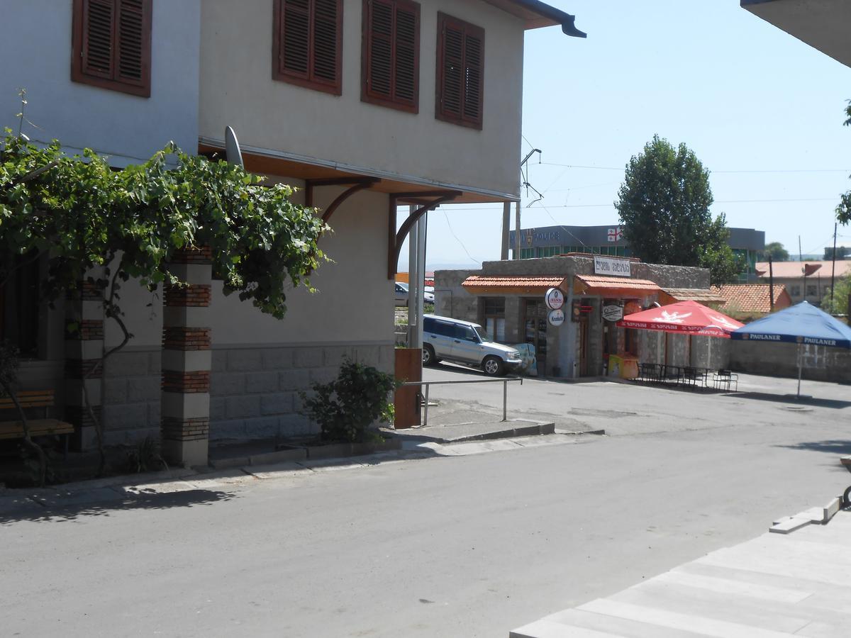 Hotel Happy Holiday à Akhaltsikhé Extérieur photo